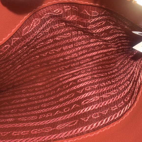 Prada Monochrome Fuoco Saffiano Cuir Tote - Picture 16 of 16